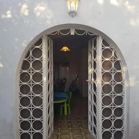 شقة Rosamarina أوستوني